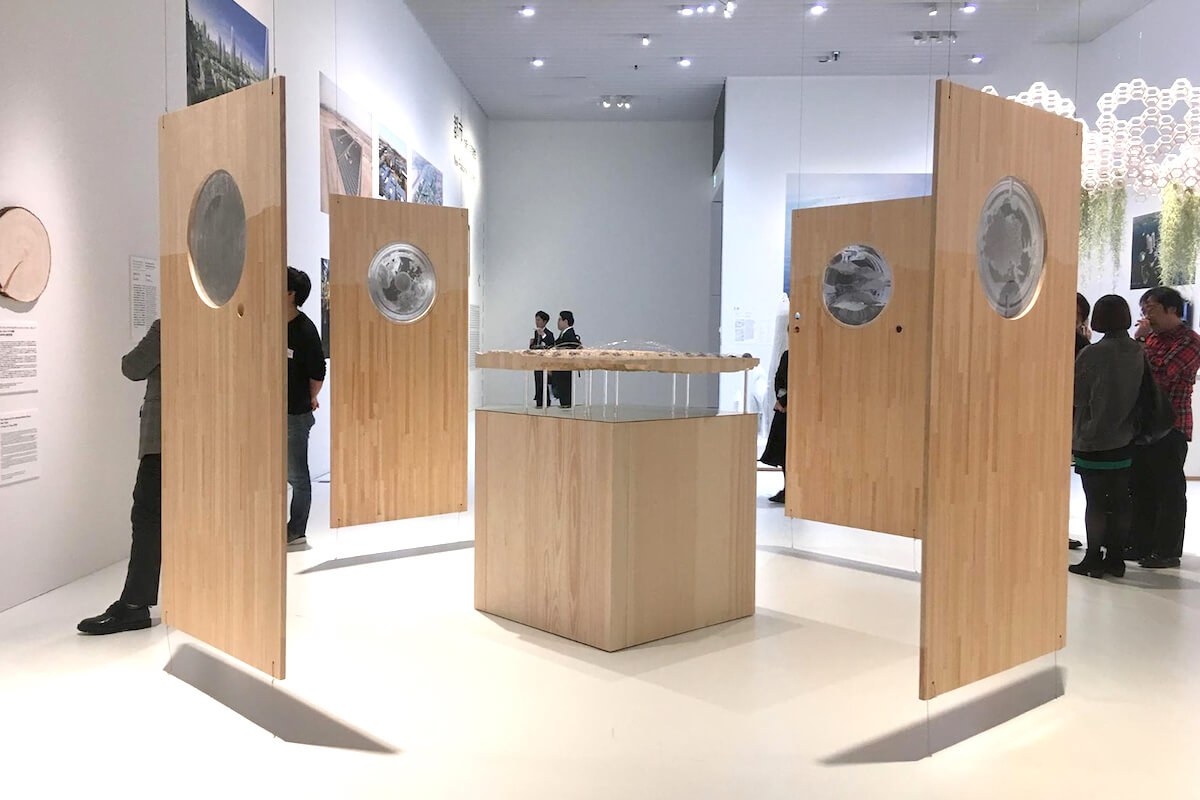 森美術館 「未来と芸術展」ネリ・オックスマン＆ザ・メディエ